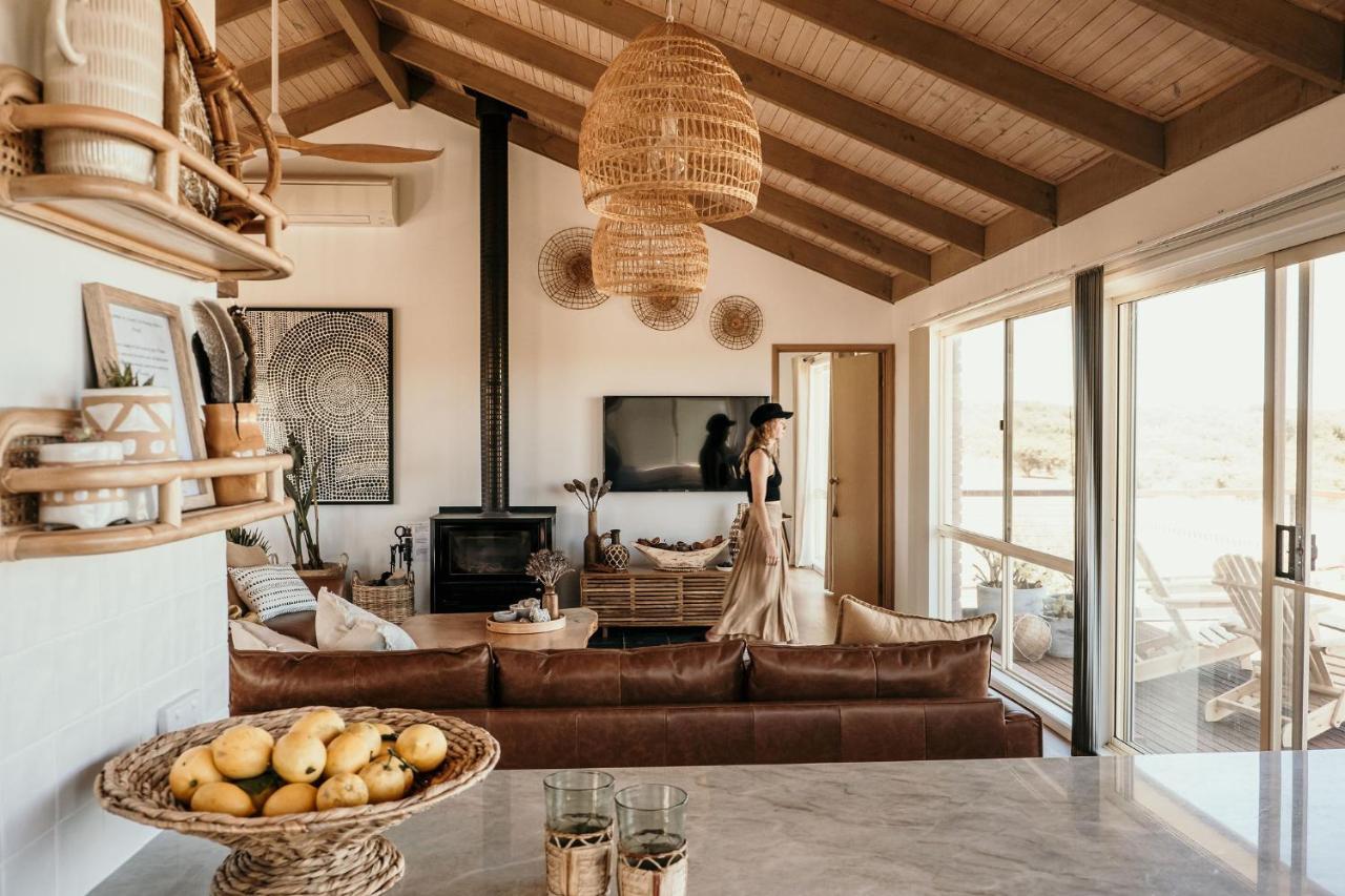 Sunsets On Martyrs Coastal Luxury Beach House פטרבורו מראה חיצוני תמונה