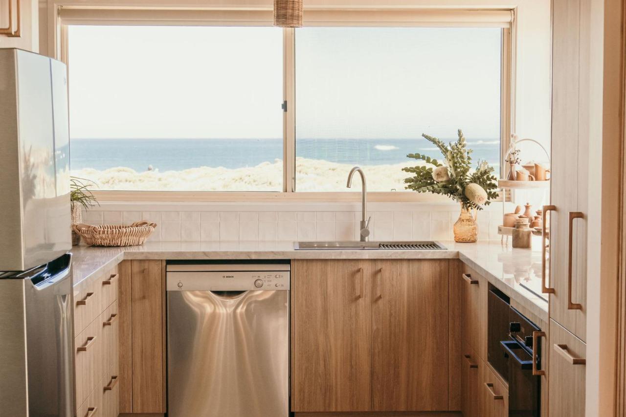 Sunsets On Martyrs Coastal Luxury Beach House פטרבורו מראה חיצוני תמונה